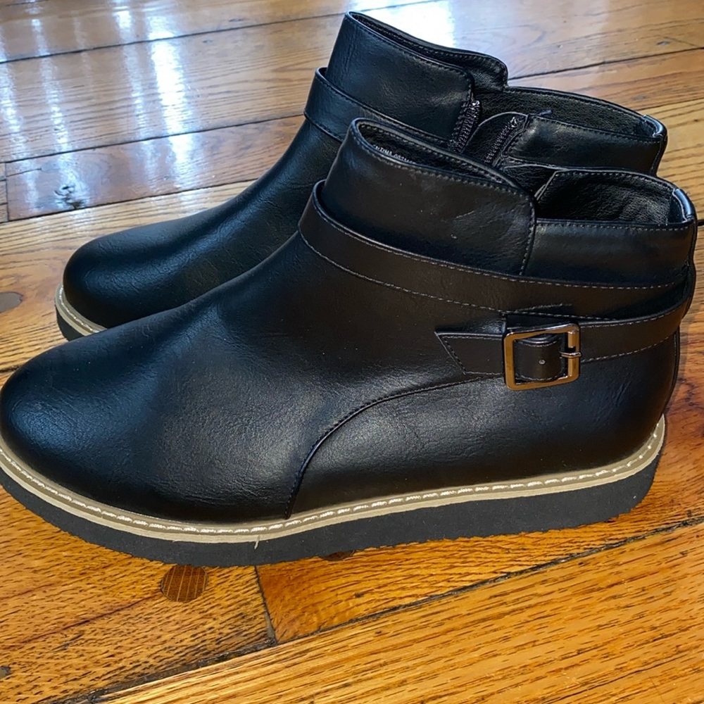 Cloudwalkers size 11w boots